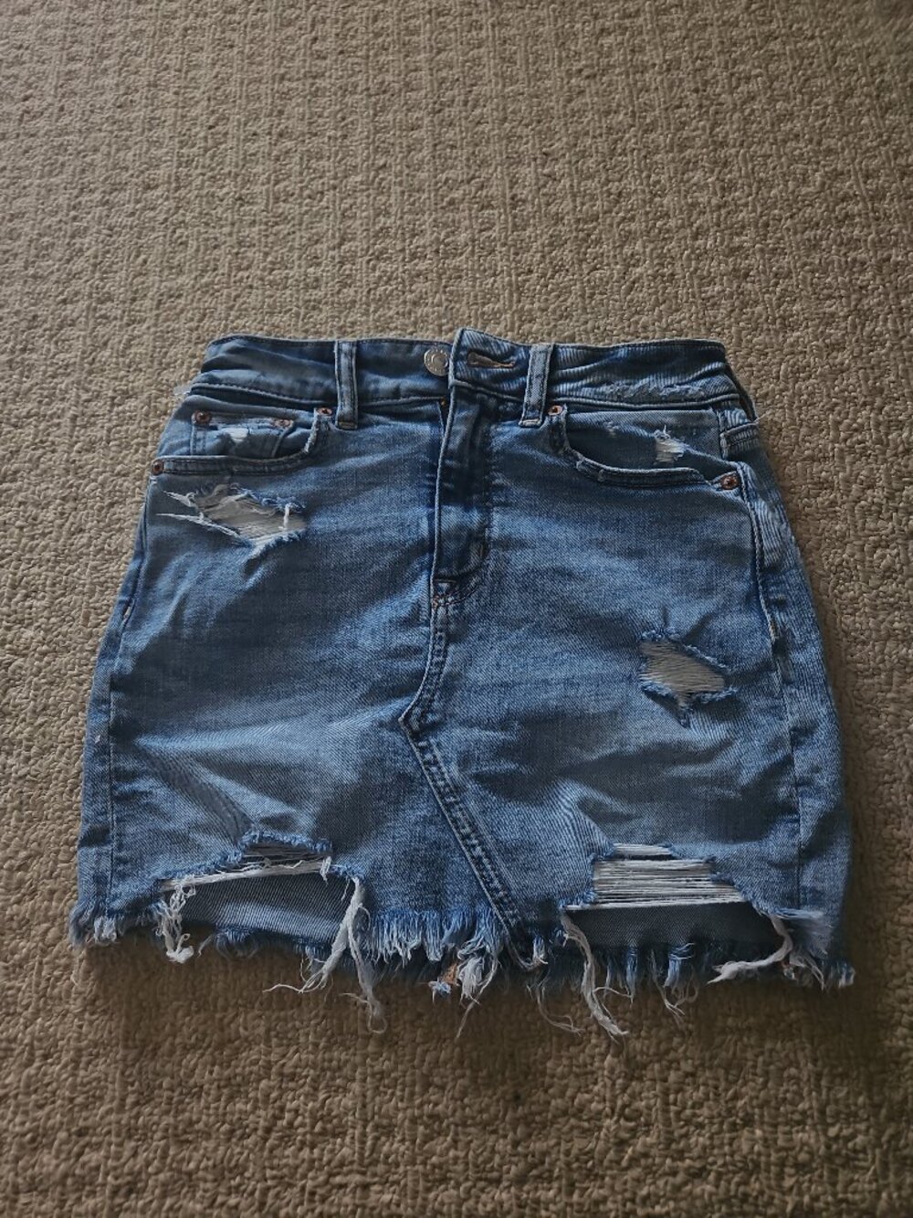 American Eagle Super Stretch Distressed Denim Mini Skirt Size